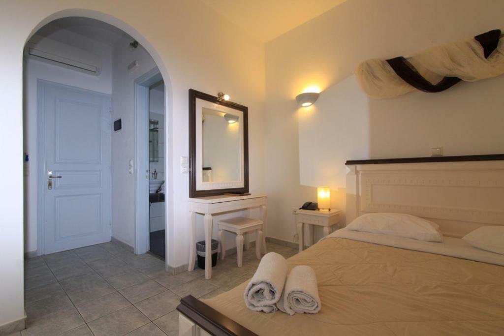 Sea Side Beach Hotel Камари Экстерьер фото
